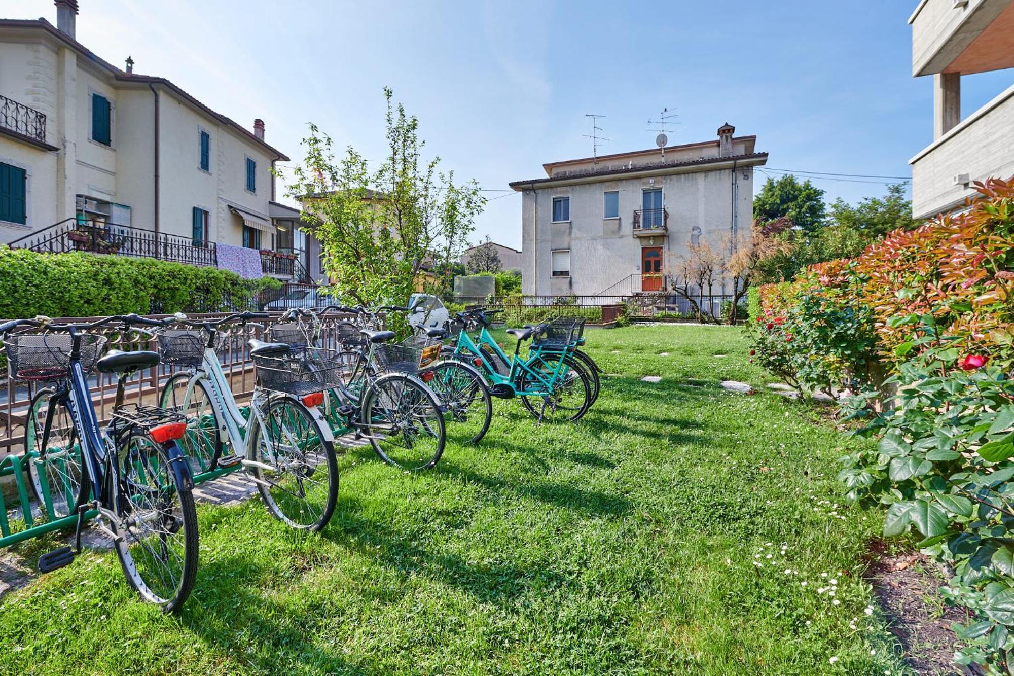 Apartments Rainer - Front Lake Bardolino Exteriör bild